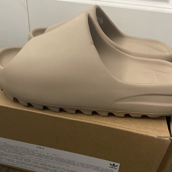 Yeezy Shoes - Yeezy slides